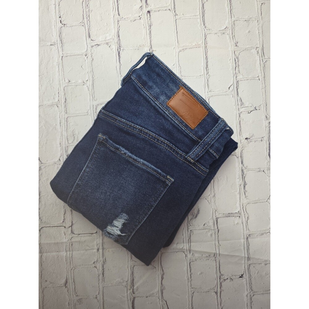 Royalty Women's Sz 6 Petite High Rise Skinny Jeans